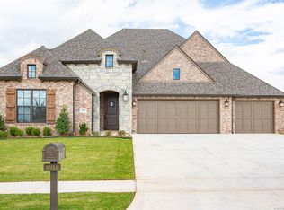2912 W Winston St, Broken Arrow, OK 74011