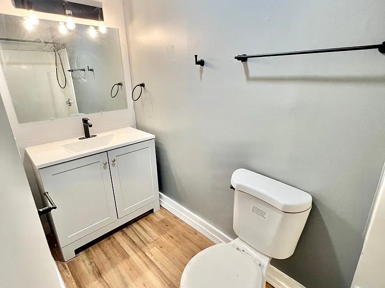 94 Main St #2 — Photo 9