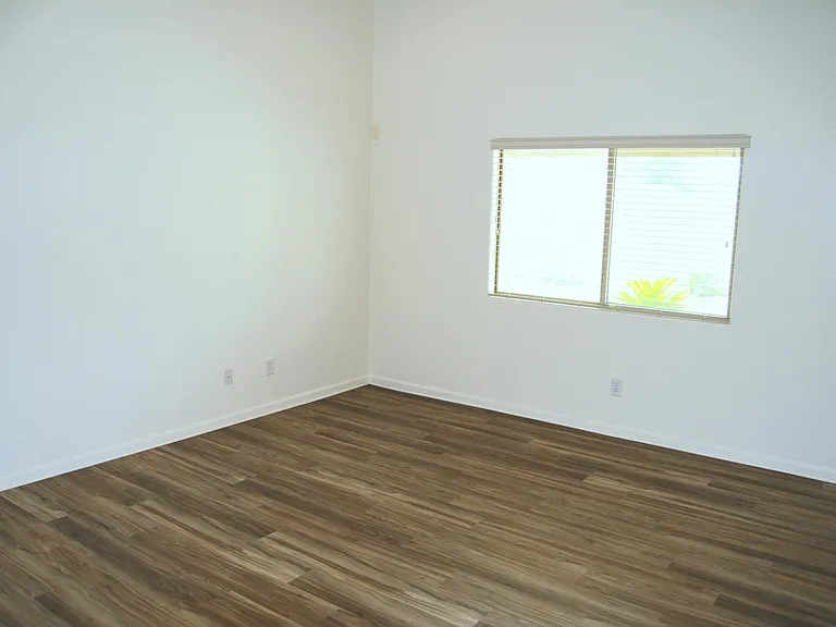 2515 E Electra Ln — Photo 24