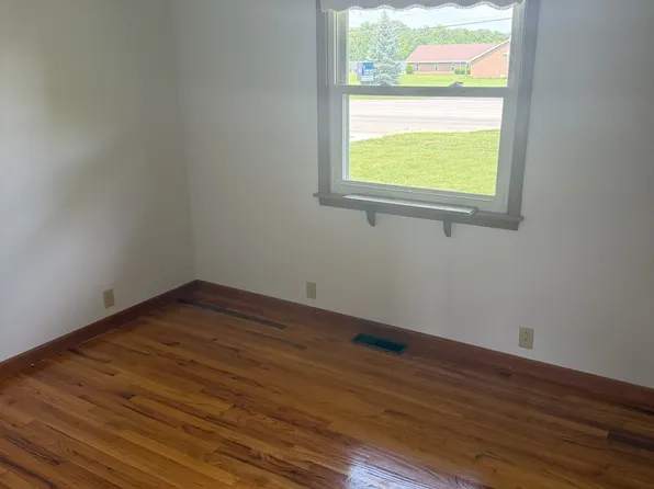 1127 Indiana Ave, Saint Marys, OH 45885