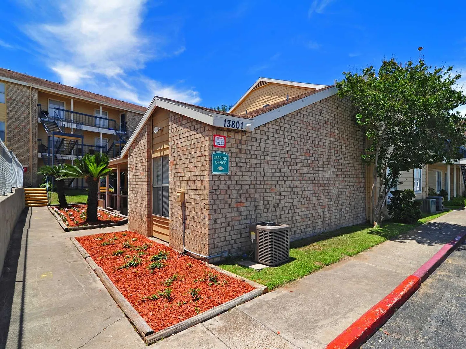 South Fork Apartments — Photo 2