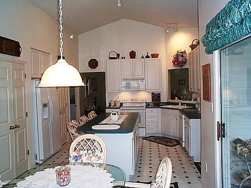 Thumbnail 12