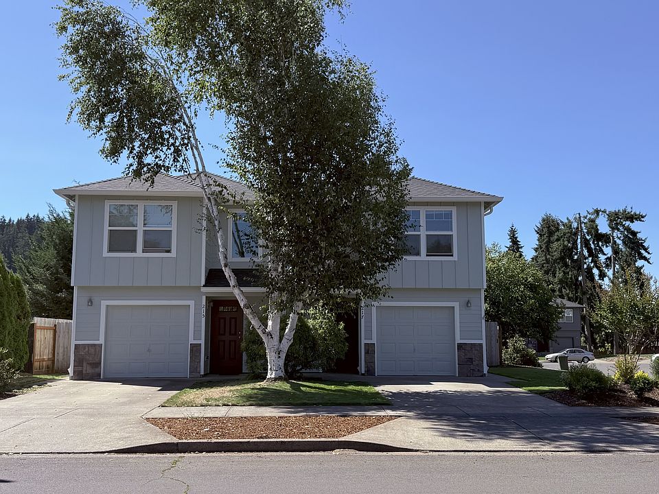 2 Story Duplex with fenced yard and lawn service