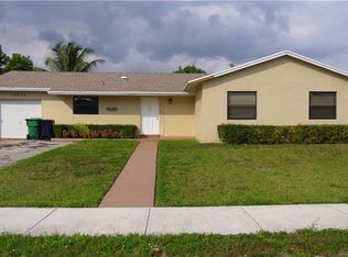 10975 SW 158th Ter, Miami, FL 33157