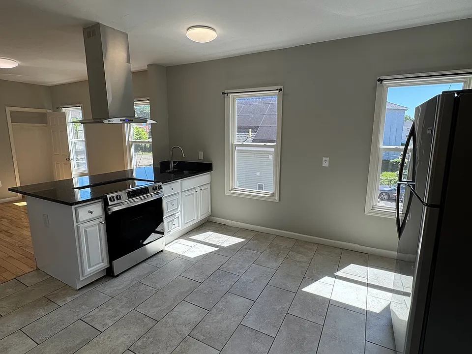 23 Cheever St #2