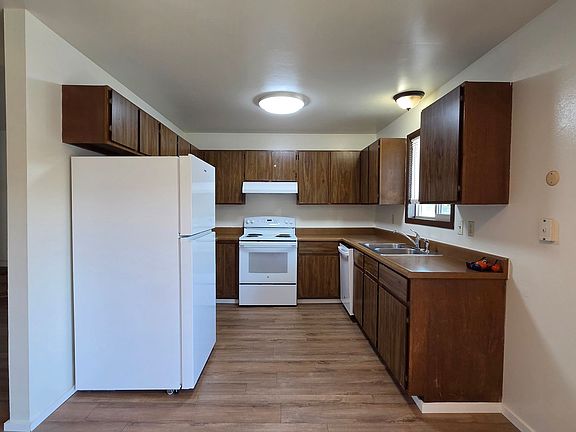 5th image of 2101 S Garfield St APT 2