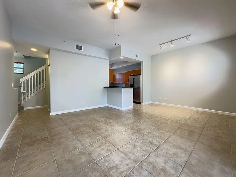 2313 Vintage Dr — Photo 12