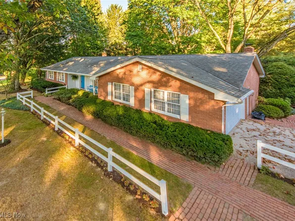 1107 Tanager Rd, Akron, OH 44333