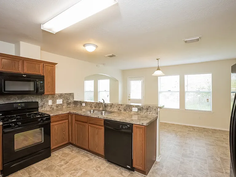 16347 Bantam Ridge Ct — Photo 6
