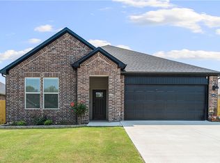 4361 Florentina Ave, Springdale, AR 72764