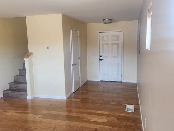 4th image of 8770 Sunset Breeze Dr