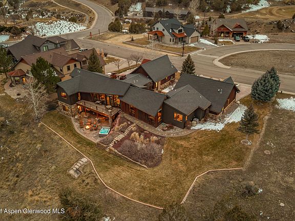 2nd image of 28 Deer Valley Dr