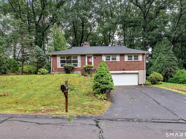 109 Woolsley Avenue, Trumbull, CT 06611