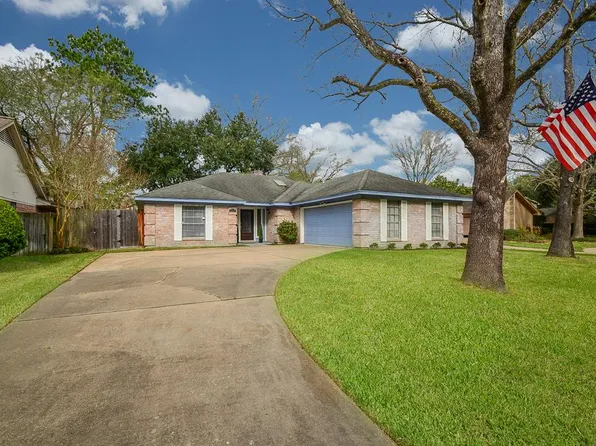 8207 Greenbank Ln, Houston, TX 77095