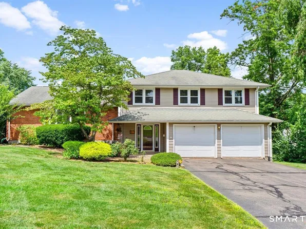 10 Eastwood Road, West Hartford, CT 06117