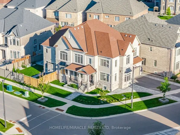 7 Anatolia St, Brampton, ON L6P 4L3