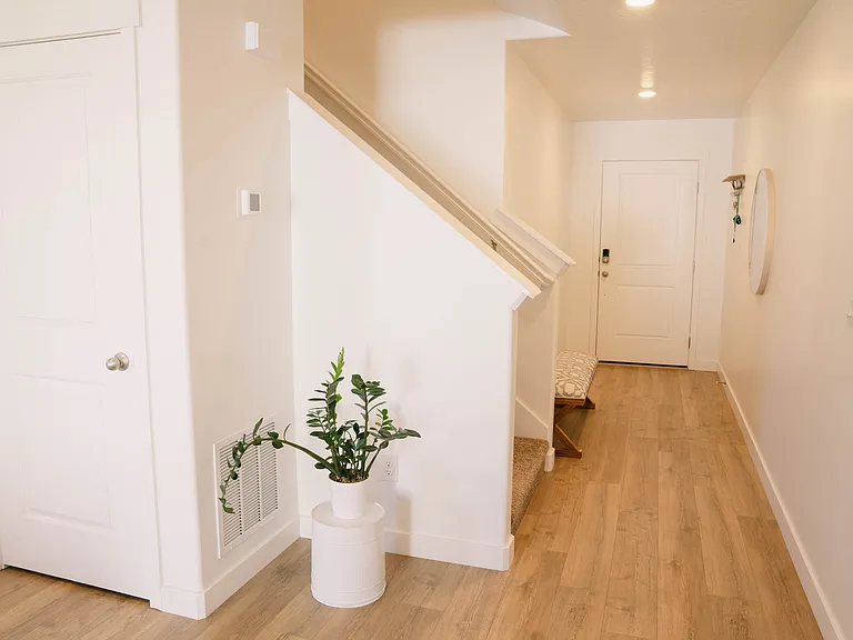 397 N Sea Chaser Ln — Photo 3