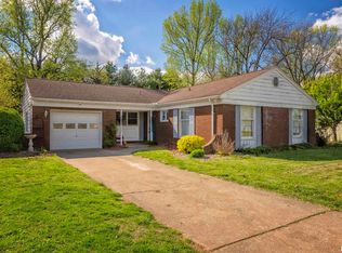 1221 N 16th St, Murphysboro, IL 62966