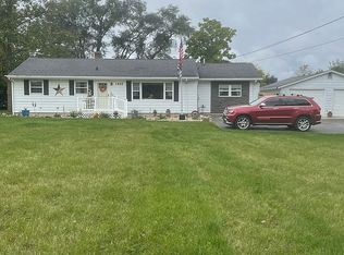 1955 S Packerton Rd, Winona Lake, IN 46590