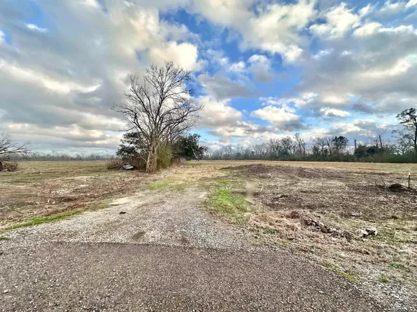 3 Highway 22, Darrow, LA 70725