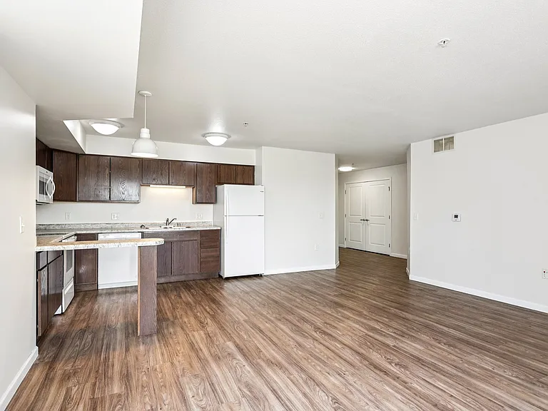 Valleyhigh Flats — Photo 28