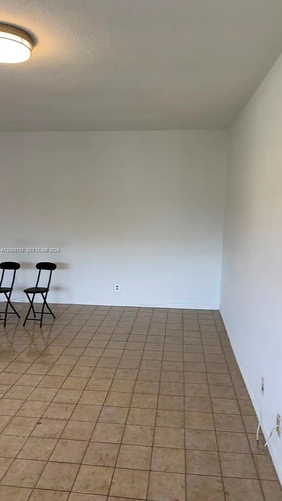 Ramblewood East Condo — Photo 2