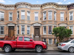6077 69th Ave, Ridgewood, NY 11385