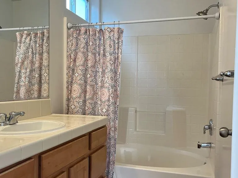 2509 Drifts Dr — Photo 13