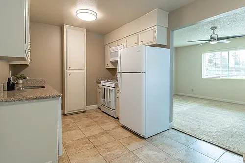 Courtyard Apartments Photo 1