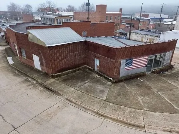 12 W Rush Ave, Harrison, AR 72601