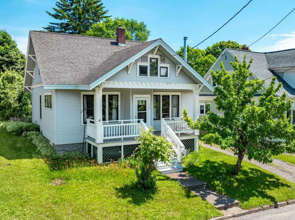 1137 Summit St, Hancock, MI 49930