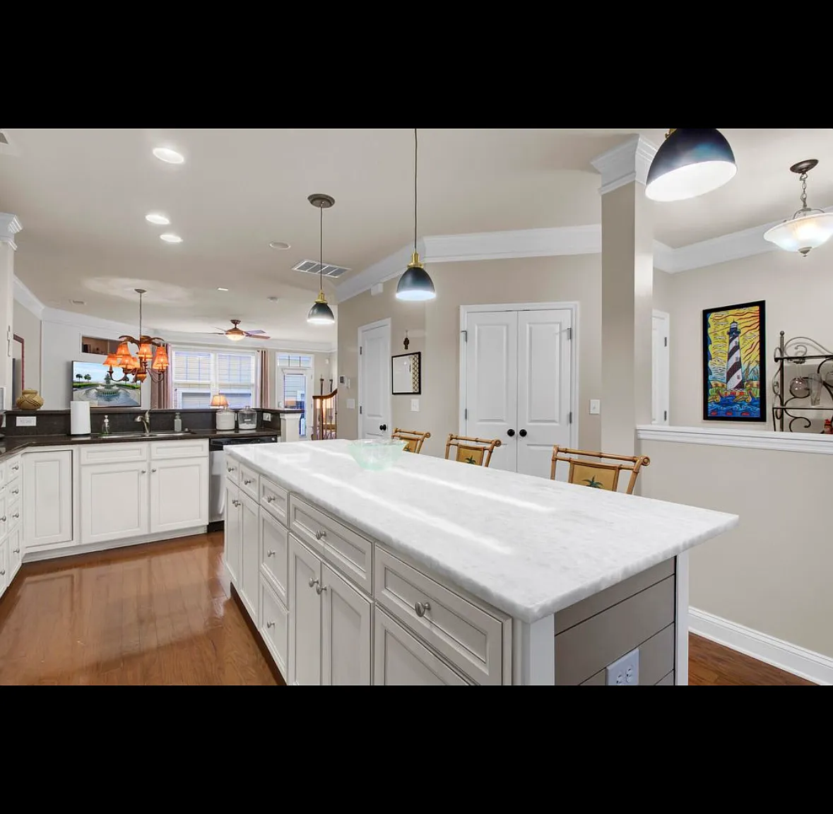 2 bed, 2.5 bath, 1503 sqft, $1,800 — Photo 3