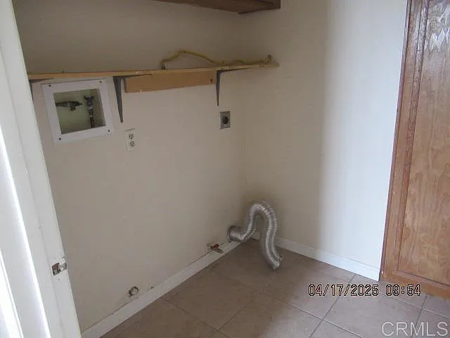 567 Florida St #D — Photo 7
