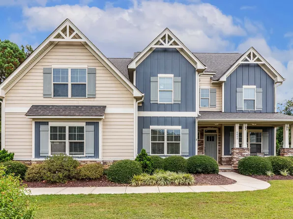 4600 Alhambra Pl, Holly Springs, NC 27540