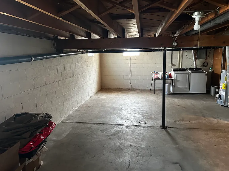 1702 Graylock St — Photo 8
