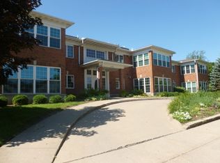 2601 Hickory Trl APT 13, Iowa City, IA 52245