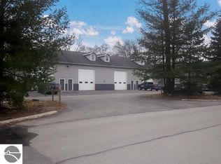 990 Woodcreek Blvd, Traverse City, MI 49686