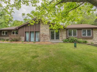 943 Arlyne Ct, Brookfield, WI 53045