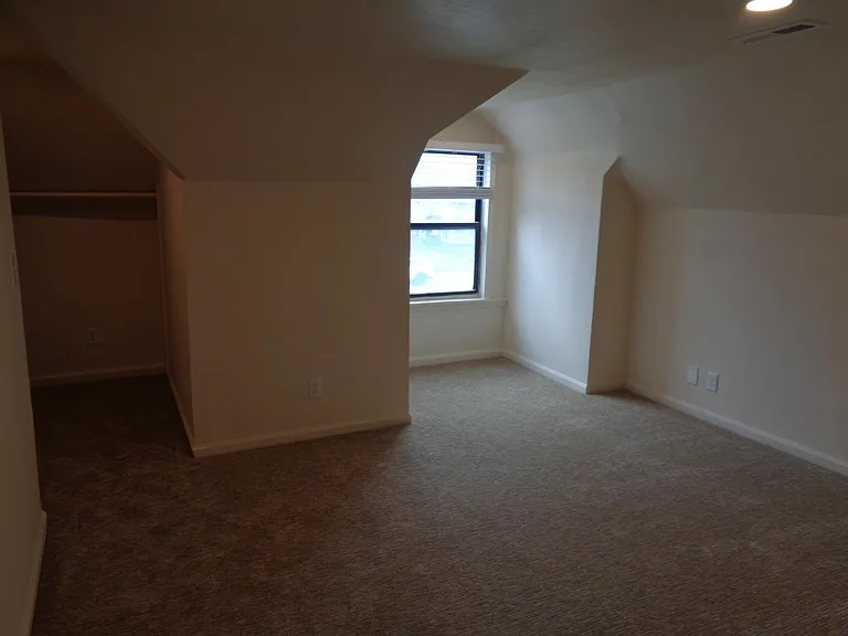 1160 S 400 E #3 — Photo 12