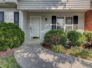 7521 Riverside Ct, Clemmons, NC 27012