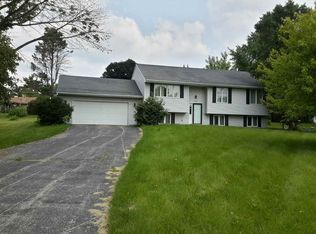 2530 Whale Ave, Rockford, IL 61109