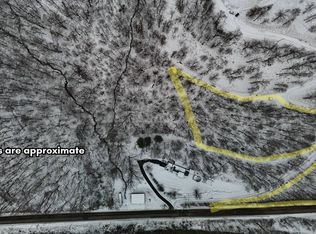 1 Quinnwood Ln, Gassaway, WV 26624