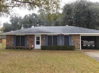 305 W Bordelon St, Gonzales, LA 70737