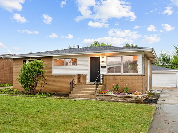 2nd image of 326 E Alden Dr