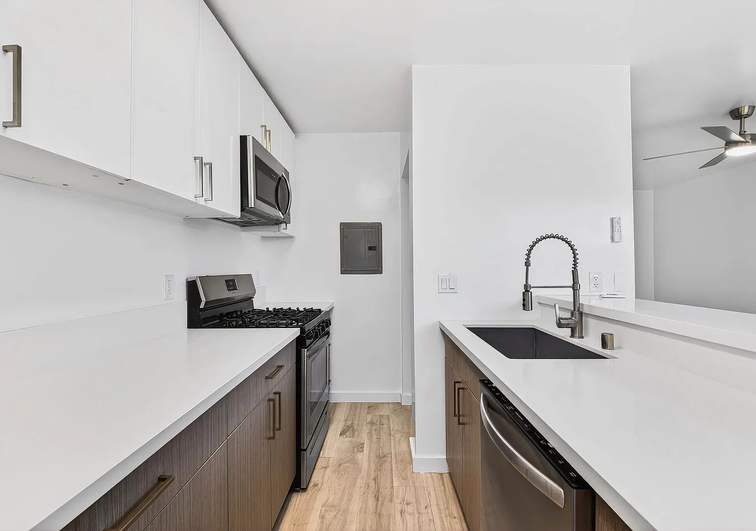 5005 August St — Photo 1