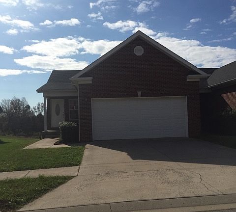 2nd image of 128 Twin Lakes Dr
