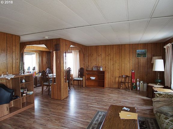 5th image of 618 D St