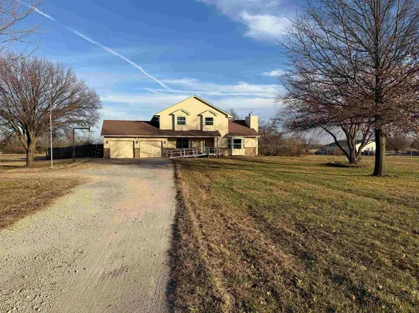 10215 E June Dr, Derby, KS 67037