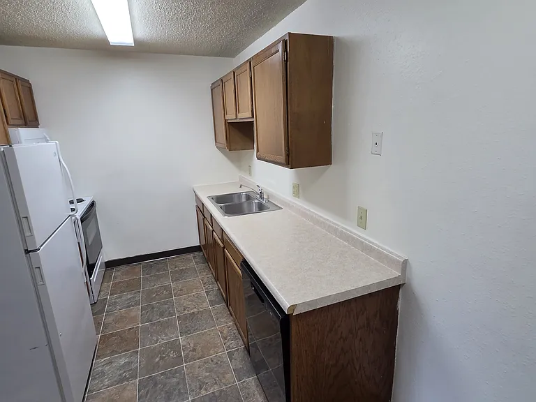 402 5th Ave E #312 — Photo 2