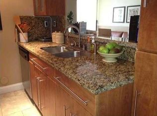 9765 NW 48th Ter, Doral, FL 33178